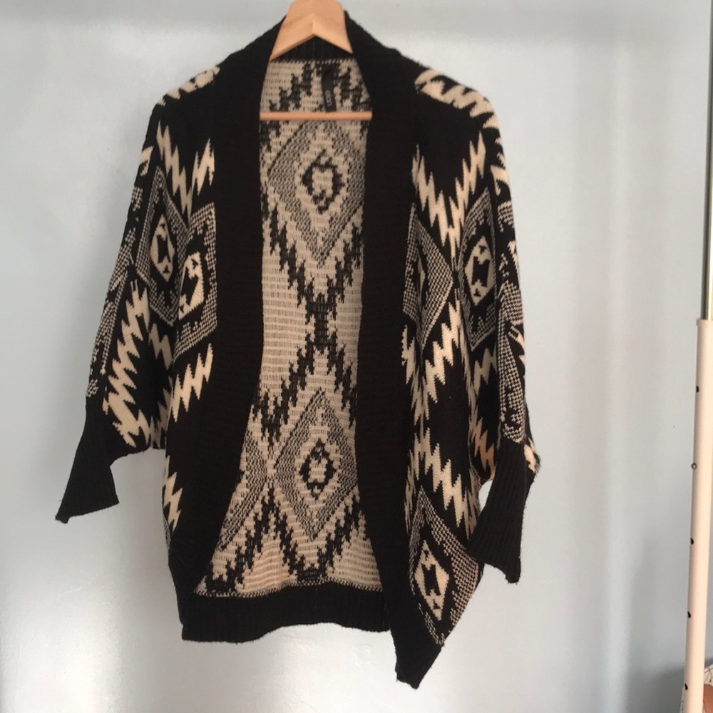 Geometric Print Cardigan